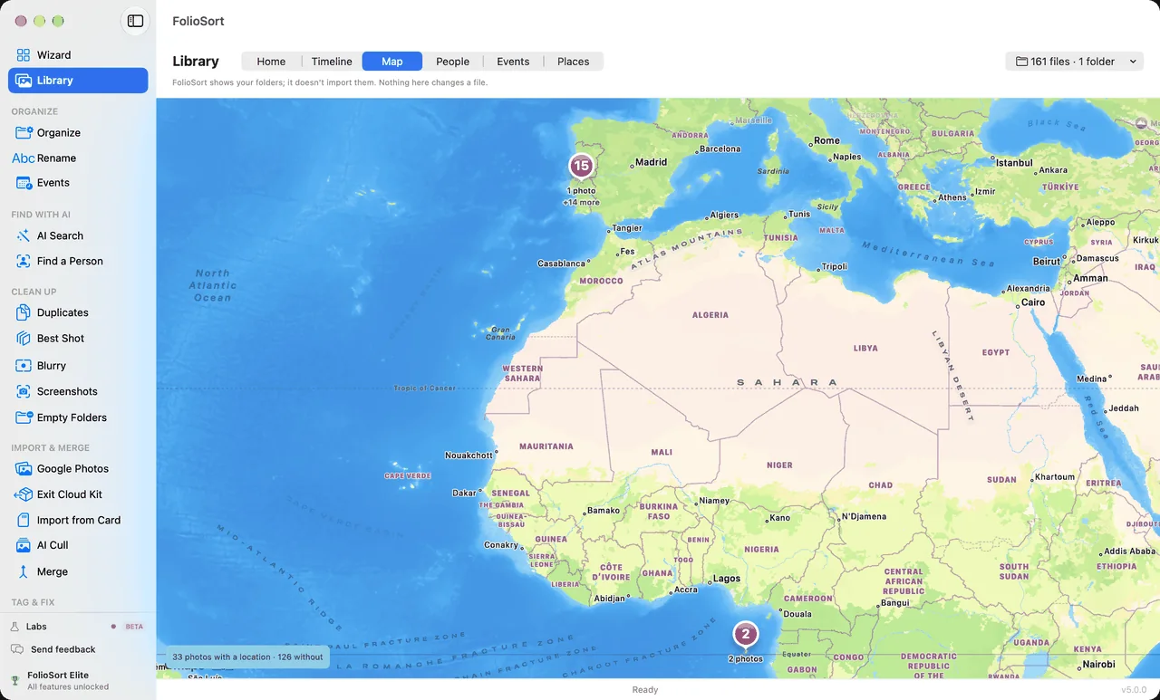 FolioSort Library map: photo clusters placed on a map of the Mediterranean and West Africa, with a count of photos with and without a location